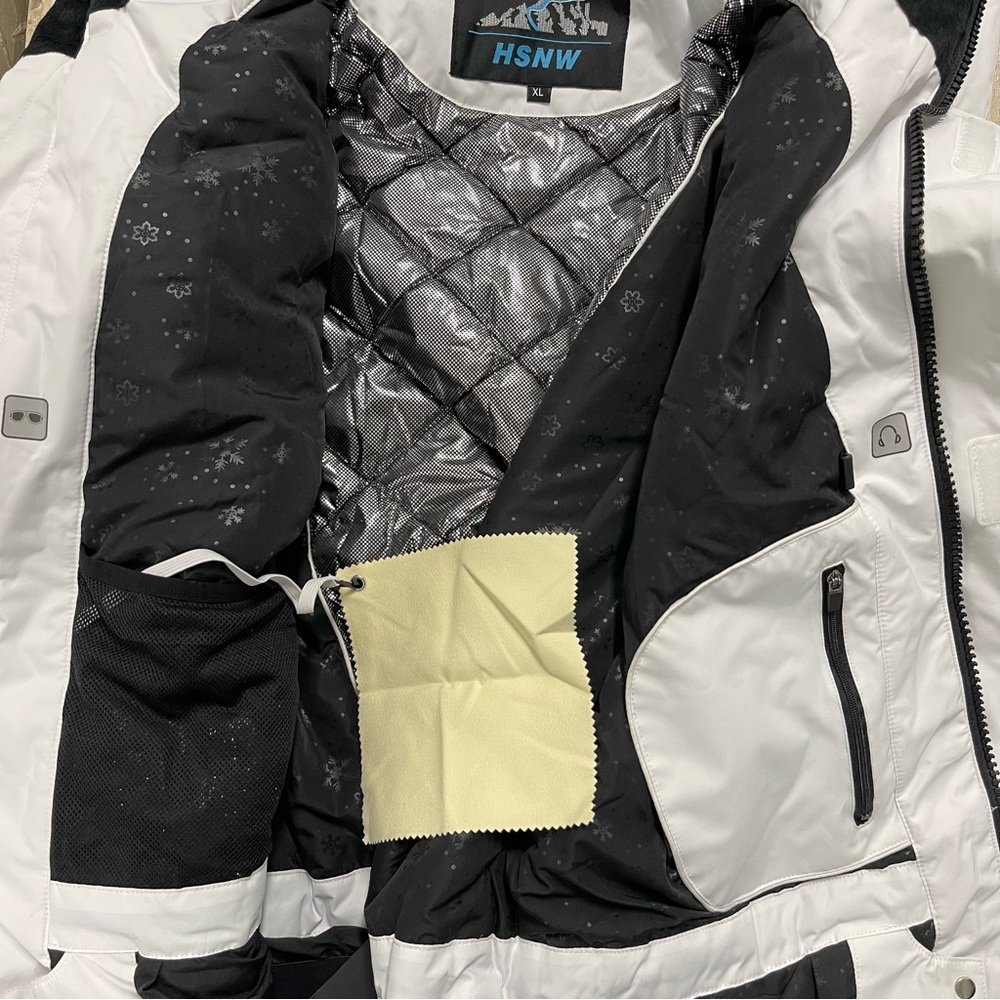 ⛷️NO OFFERS! NWT AMAZING SKI COAT - Picture 14 of 16